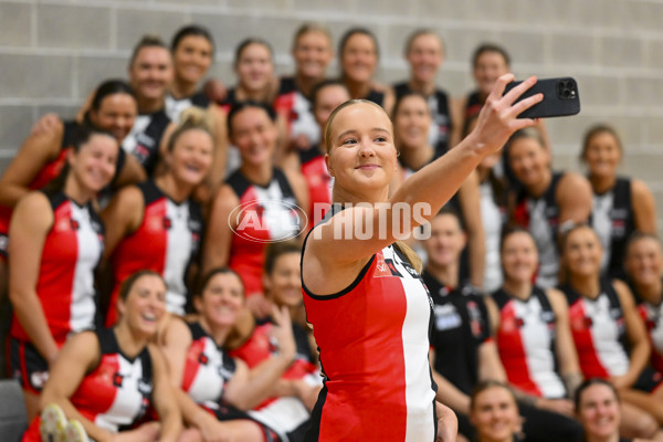 AFLW 2023 Media - St Kilda Team Photo Day - A-41802797