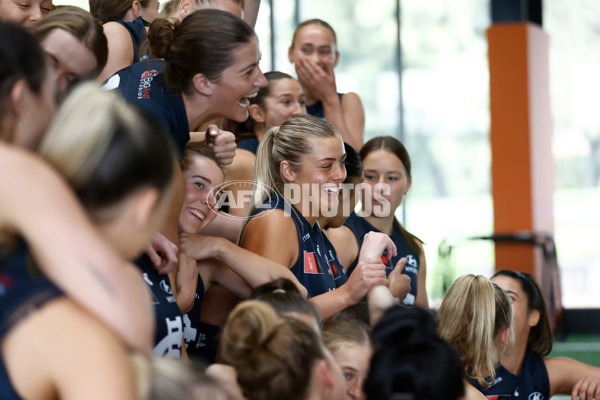 AFLW 2023 Media - Carlton Team Photo Day - A-41898316