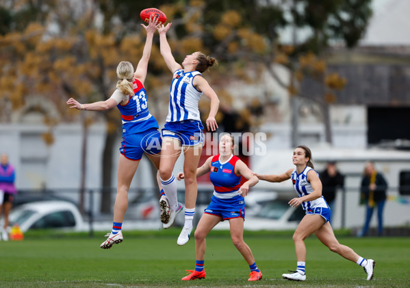 AFLW 2023 Practice Match - Western Bulldogs v North Melbourne - A-42116074