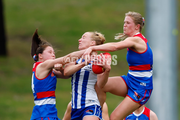 AFLW 2023 Practice Match - Western Bulldogs v North Melbourne - A-42123043