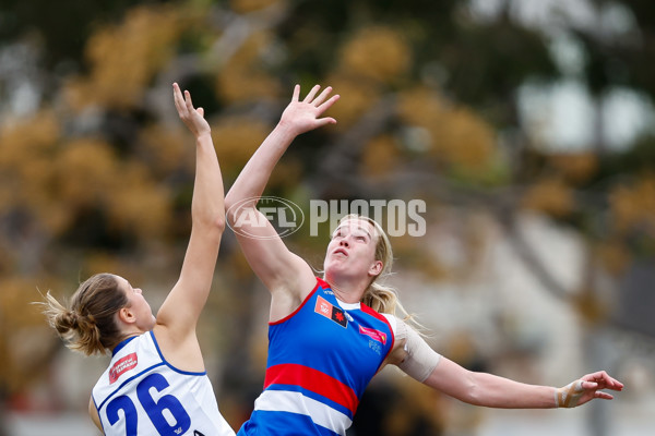 AFLW 2023 Practice Match - Western Bulldogs v North Melbourne - A-42123055
