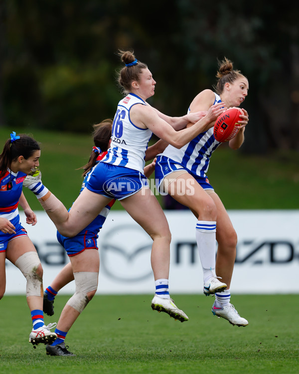AFLW 2023 Practice Match - Western Bulldogs v North Melbourne - A-42131142