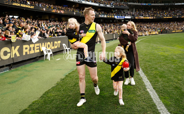 AFL 2023 Round 23 - Richmond v North Melbourne - A-42156187