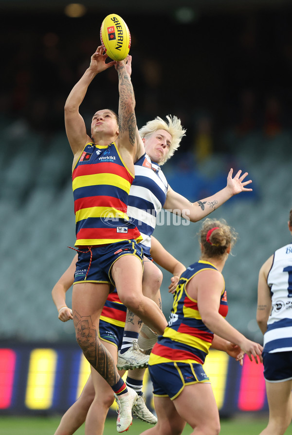 AFLW 2023 Practice Match - Adelaide v Geelong - A-42161285