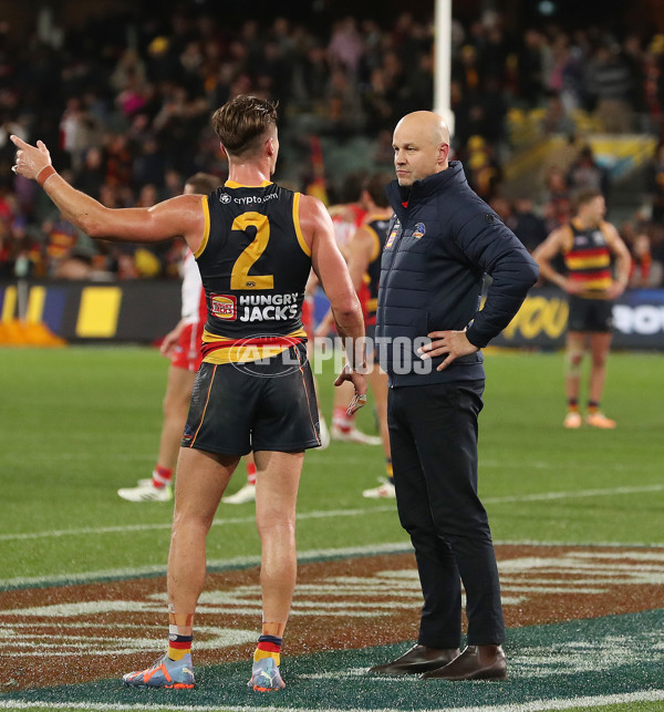 AFL 2023 Round 23 - Adelaide v Sydney - A-42184504