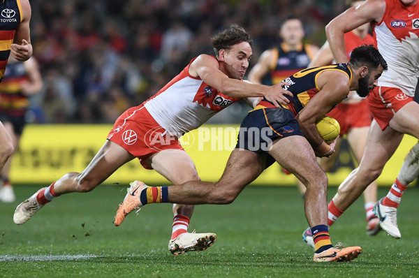 AFL 2023 Round 23 - Adelaide v Sydney - A-42187534