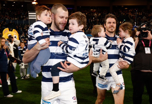 AFL 2023 Round 24 - Geelong v Western Bulldogs - A-42473977