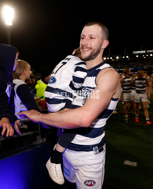 AFL 2023 Round 24 - Geelong v Western Bulldogs - A-42484495