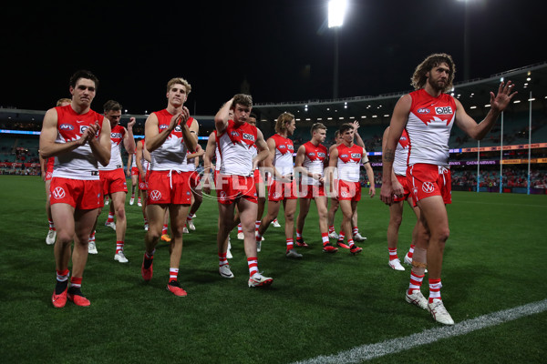 AFL 2023 Round 24 - Sydney v Melbourne - A-42512800