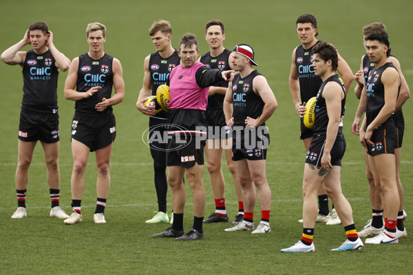 AFL 2023 Training - St Kilda 290823 - A-42543715