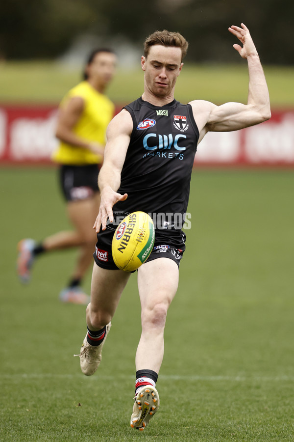 AFL 2023 Training - St Kilda 290823 - A-42600322