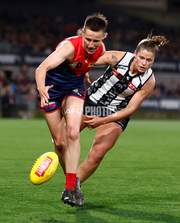 AFLW 2023 Round 01 - Melbourne v Collingwood - A-42625988