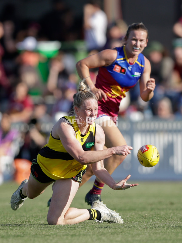 AFLW 2023 Round 01 - Brisbane v Richmond - A-42674724