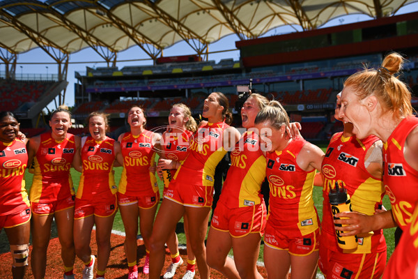 AFLW 2023 Round 02 - Gold Coast v West Coast - A-43013408