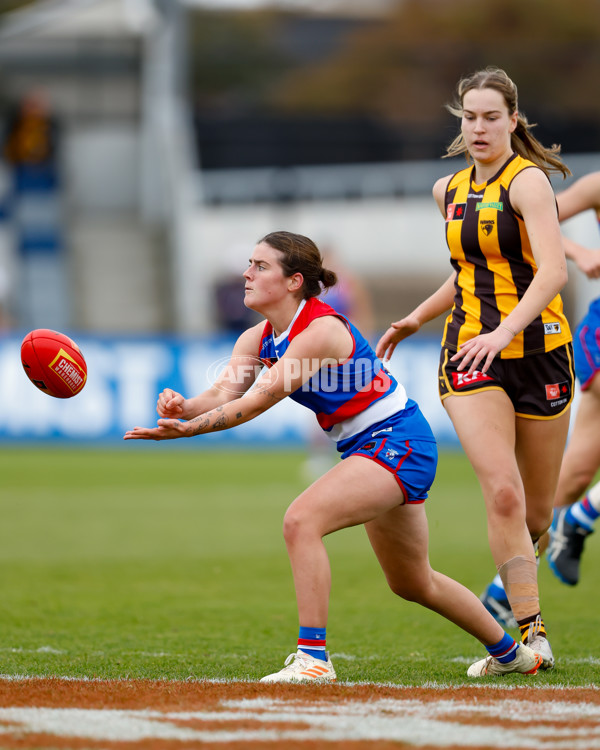 AFLW 2023 Round 02 - Western Bulldogs v Hawthorn - A-43056900