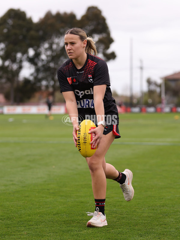 AFLW 2023 Round 02 - Essendon v St Kilda - A-43059169