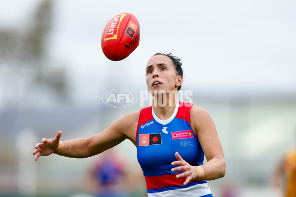 AFLW 2023 Round 02 - Western Bulldogs v Hawthorn - A-43064910