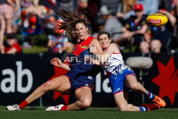 AFLW 2023 Round 03 - Melbourne v Western Bulldogs - A-43193786