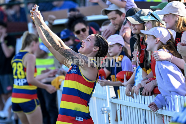 AFLW 2023 Round 03 - Adelaide v Essendon - A-43201626