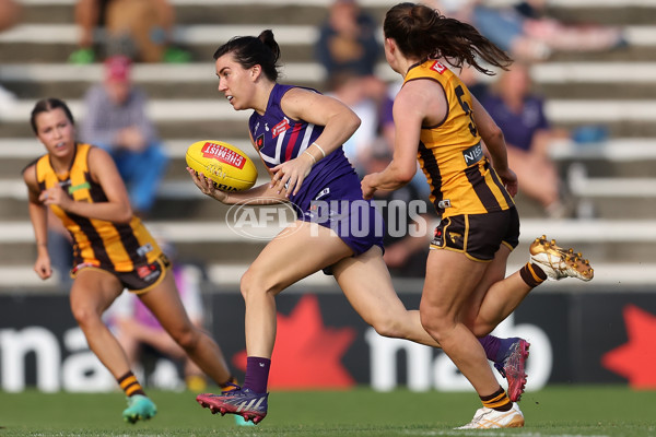 AFLW 2023 Round 03 - Fremantle v Hawthorn - A-43204065