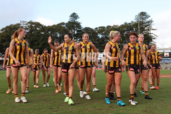 AFLW 2023 Round 03 - Fremantle v Hawthorn - A-43204129