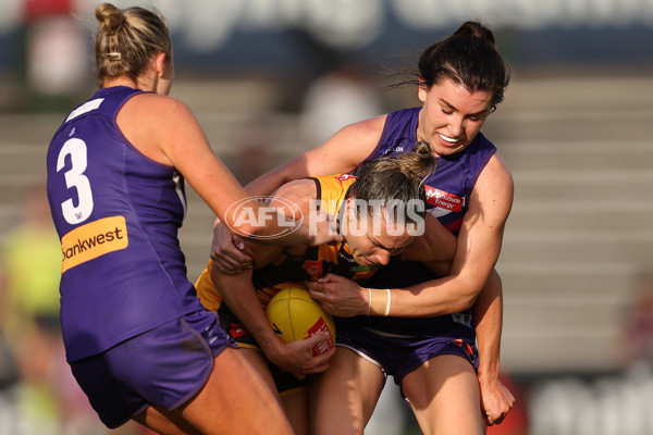 AFLW 2023 Round 03 - Fremantle v Hawthorn - A-43204163