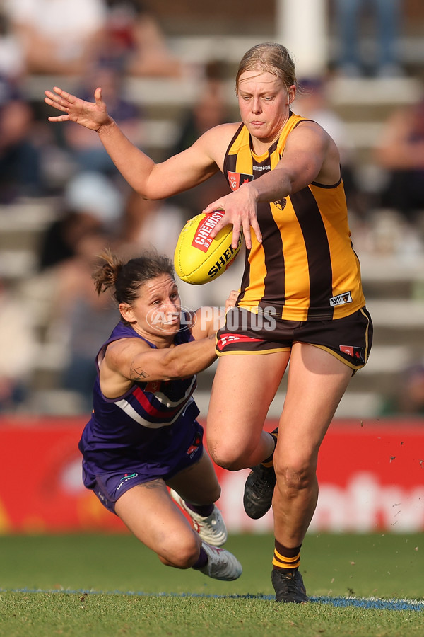 AFLW 2023 Round 03 - Fremantle v Hawthorn - A-43204927