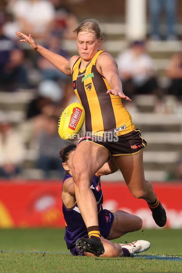 AFLW 2023 Round 03 - Fremantle v Hawthorn - A-43204928