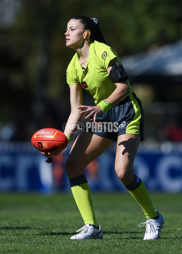 AFLW 2023 Round 03 - Adelaide v Essendon - A-43218878