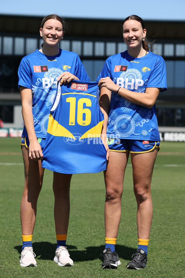 AFLW 2023 Round 03 - West Coast v Carlton - A-43224391