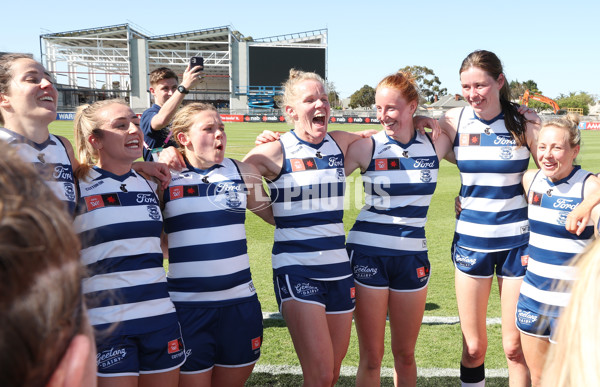 AFLW 2023 Round 04 - Port Adelaide v Geelong - A-43332424