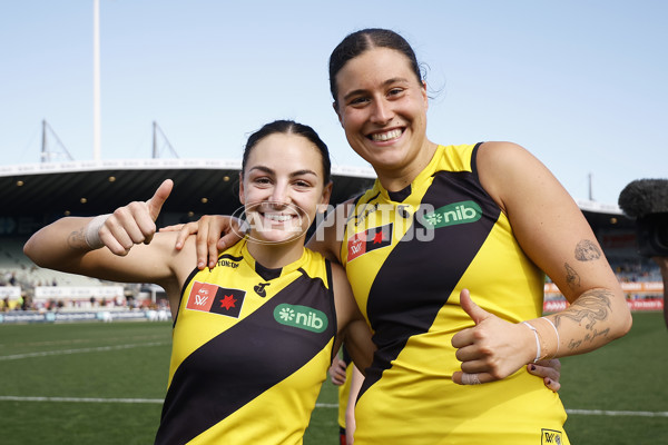 AFLW 2023 Round 04 - Carlton v Richmond - A-43332827