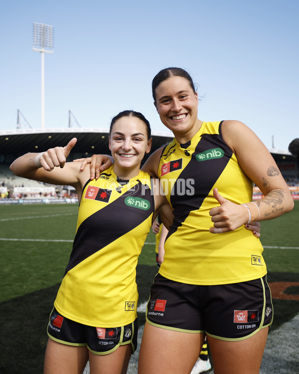 AFLW 2023 Round 04 - Carlton v Richmond - A-43335366