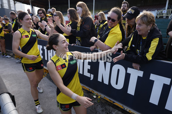 AFLW 2023 Round 04 - Carlton v Richmond - A-43335376