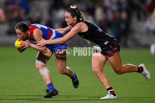 AFLW 2023 Round 05 - Western Bulldogs v St Kilda - A-43496973