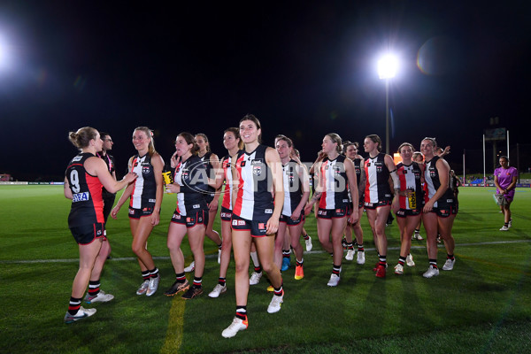 AFLW 2023 Round 05 - Western Bulldogs v St Kilda - A-43496994