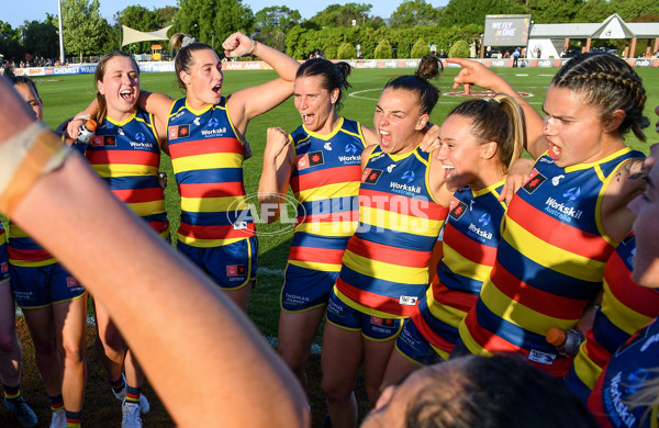 AFLW 2023 Round 05 - Adelaide v Gold Coast - A-43586329