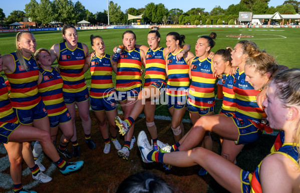 AFLW 2023 Round 05 - Adelaide v Gold Coast - A-43588672