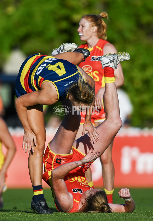 AFLW 2023 Round 05 - Adelaide v Gold Coast - A-43588674