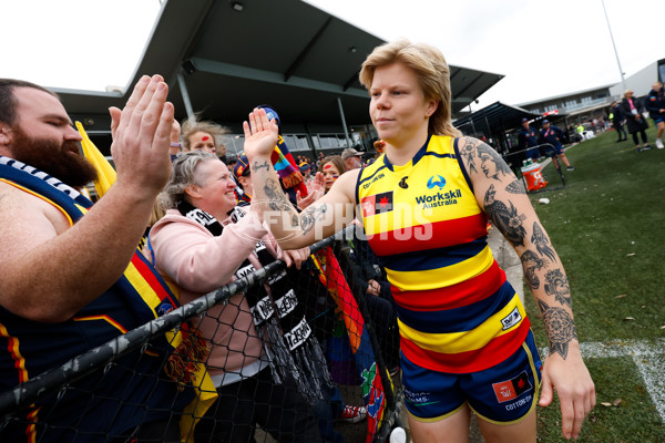 AFLW 2023 Round 06 - Melbourne v Adelaide - A-43622584