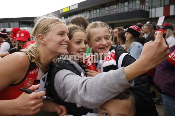 AFLW 2023 Round 06 - St Kilda v Hawthorn - A-43622878