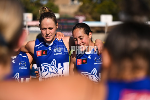 AFLW 2023 Round 06 - Fremantle v North Melbourne - A-43653818