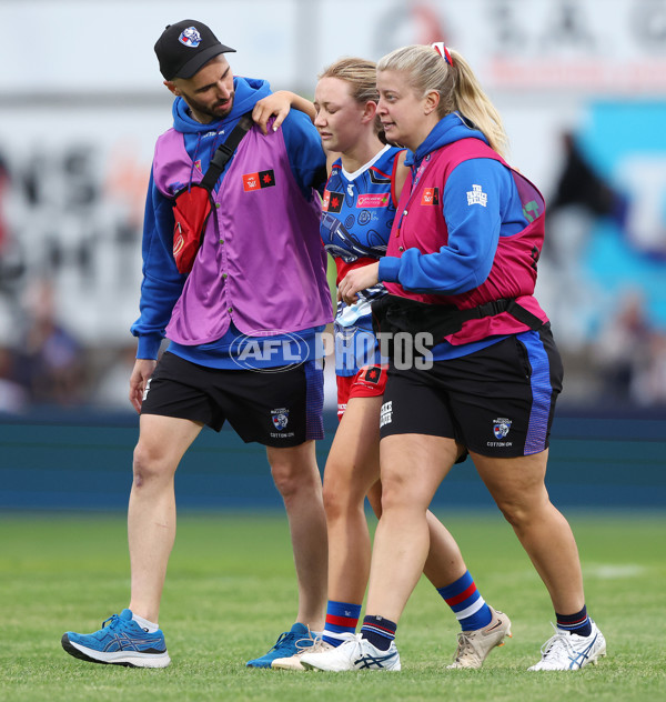 AFLW 2023 Round 07 - Adelaide v Western Bulldogs - A-43690549