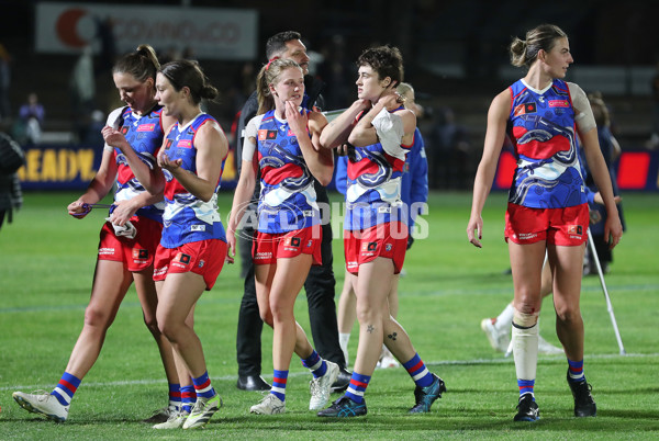 AFLW 2023 Round 07 - Adelaide v Western Bulldogs - A-43692731