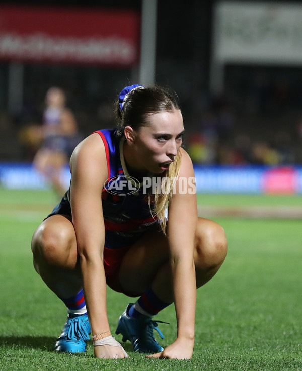 AFLW 2023 Round 07 - Adelaide v Western Bulldogs - A-43692736