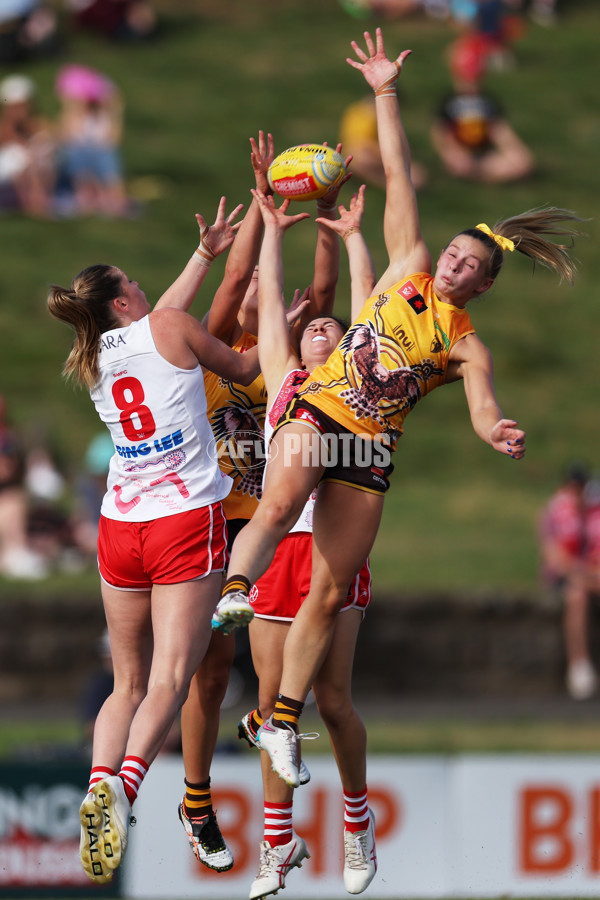 AFLW 2023 Round 07 - Sydney v Hawthorn - A-43703518