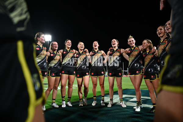 AFLW 2023 Round 08 - Hawthorn v Richmond - A-44142748