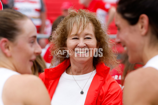 AFLW 2023 Round 08 - Western Bulldogs v Sydney - A-44150274