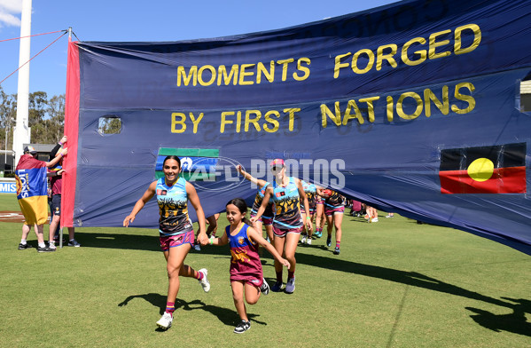 AFLW 2023 Round 08 - Brisbane v Adelaide - A-44150340