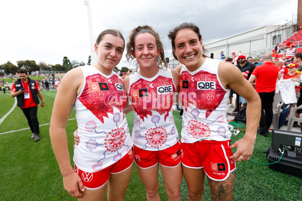 AFLW 2023 Round 08 - Western Bulldogs v Sydney - A-44150362